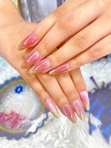 Nails service